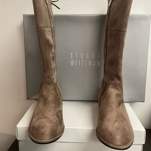 Girls Stuart Weitzman lowland bow Boots.